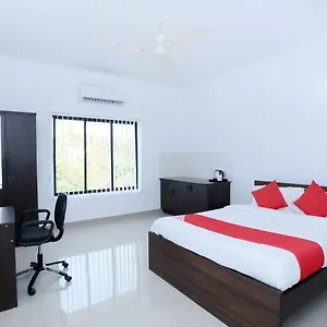 3* Hotel Flagship Camp Mars Apartments,